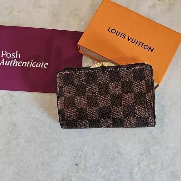 ✨️AUTHENTIC✨️ Louis Vuitton Ebene Damier Kiss Wallet - Picture 2 of 16